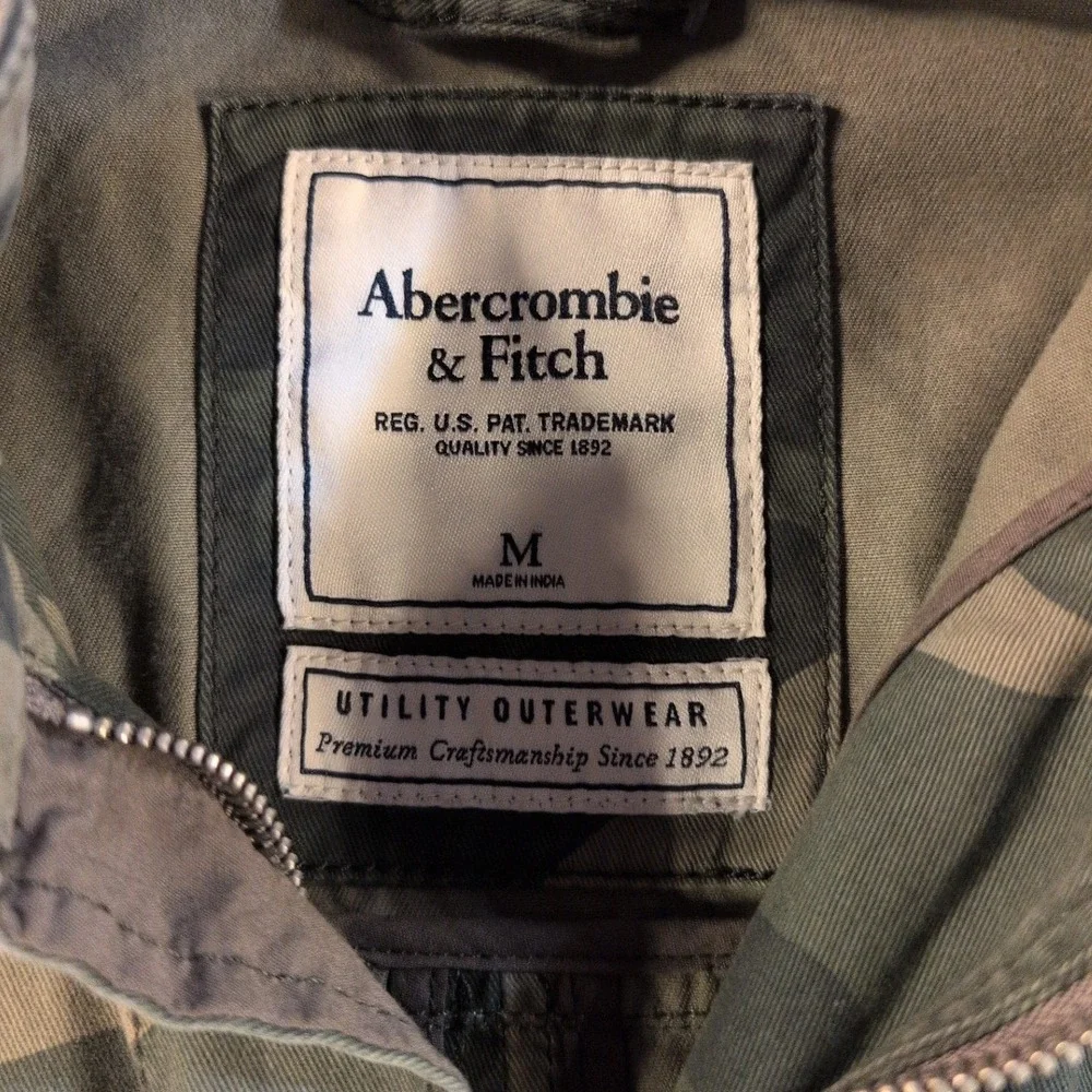 Abercrombie & Fitch Womens Camo Utility Field‎ Jacket Green Camouflage Medium M